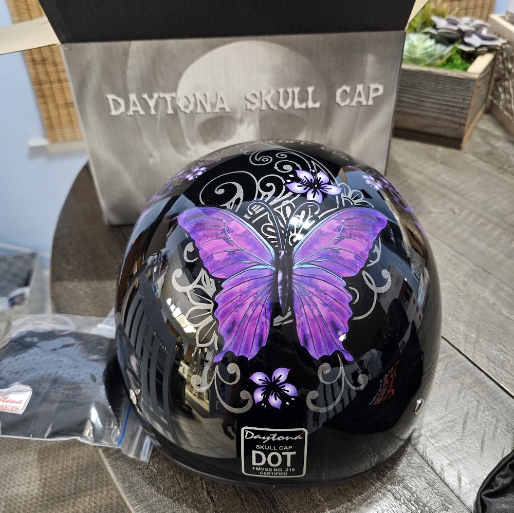 Womans Daytona motorcycle helmet